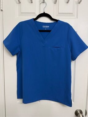 Mandala Blue 1-Pocket Scrub Top